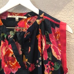 Collective Concepts 🌸💙 Blouse